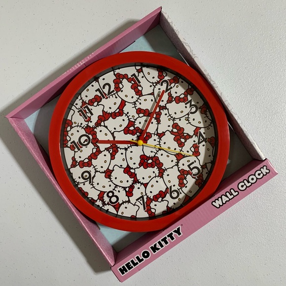 Hello Kitty by Sanrio Analog Wall Clock-New in Box - Picture 3 of 5